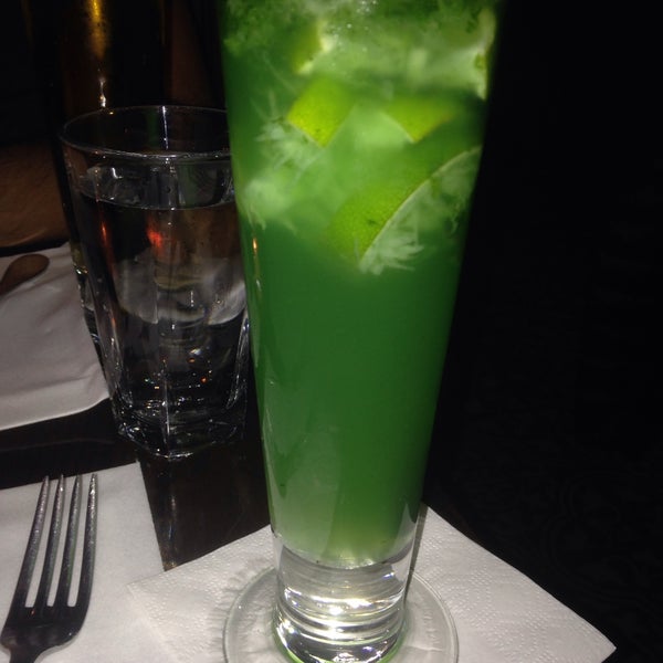 The best BLUE RADPERRY MOJITO on West Upper Side NEW YORK.... Great!!