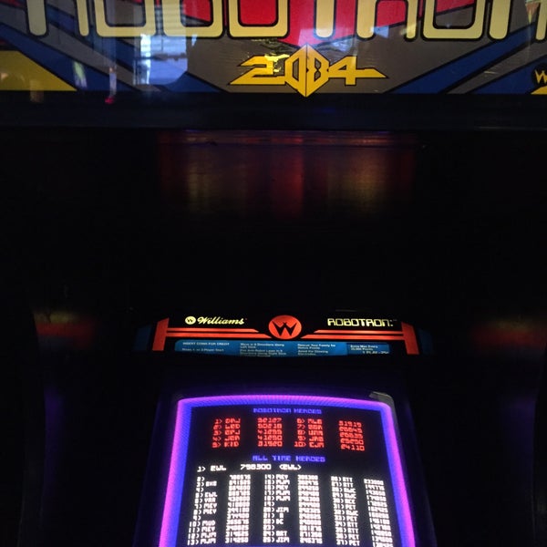 1/10/2016にDavid S.がHigh Scores Arcadeで撮った写真