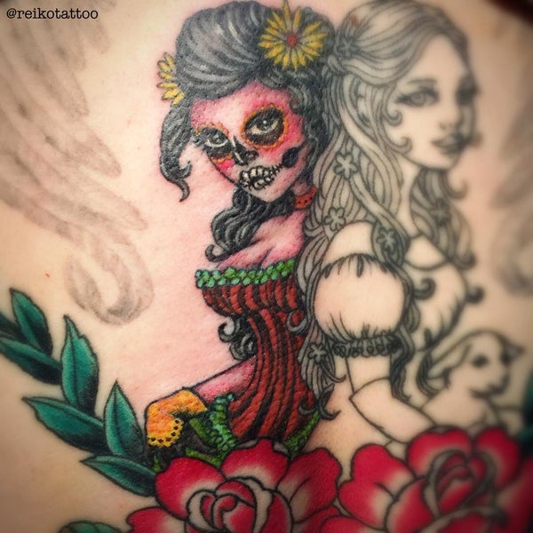 Photo prise au HOCUS POCUS TATTOO par Reiko T. le8/18/2015.