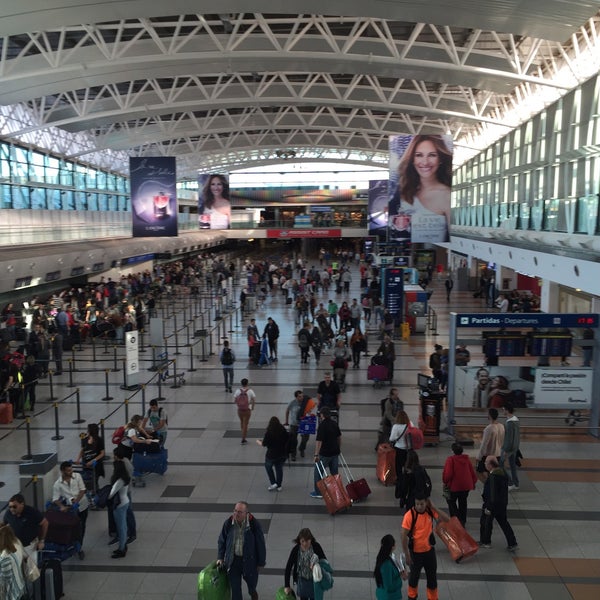 Das Foto wurde bei Aeropuerto Internacional de Ezeiza - Ministro Pistarini (EZE) von Le@n am 9/19/2015 aufgenommen