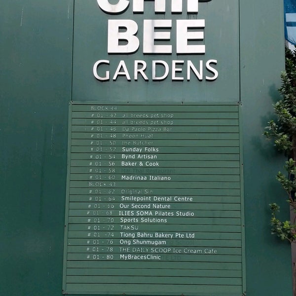 Chip Bee Gardens Neighborhood in Singapore