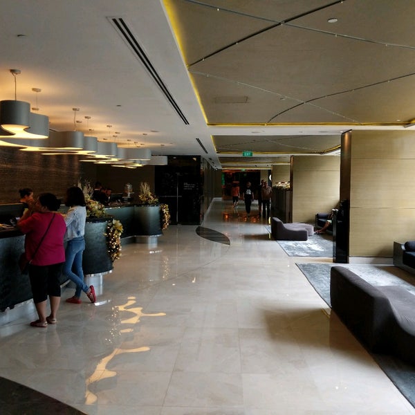 Check-in, reception, restaurant & bar are on level 4