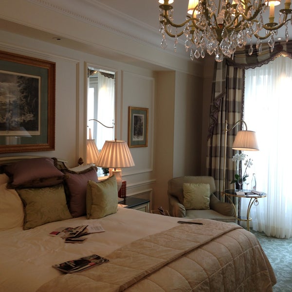 Four Seasons Hotel George V in Paris, France from 2643$, photos