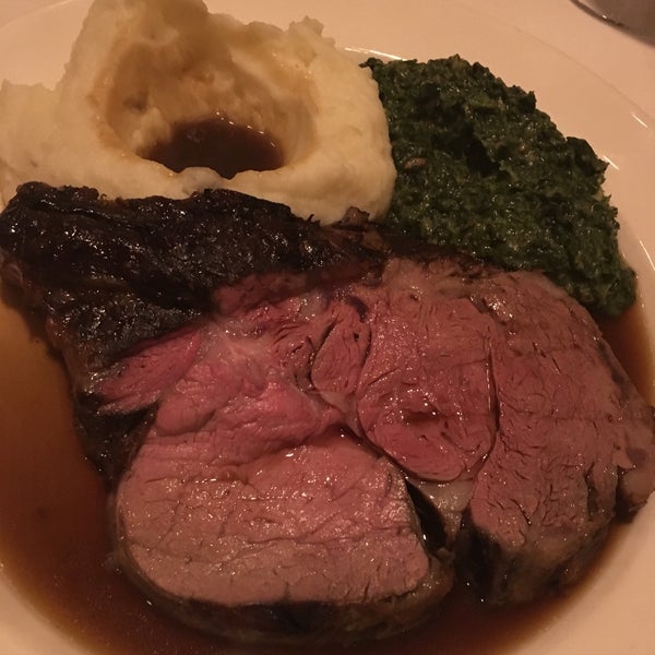 Photo taken at Lawry&#39;s The Prime Rib by Isidro P. on 7/28/2017