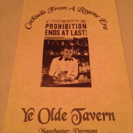 รูปภาพถ่ายที่ Ye Olde Tavern โดย e v. เมื่อ 12/25/2012