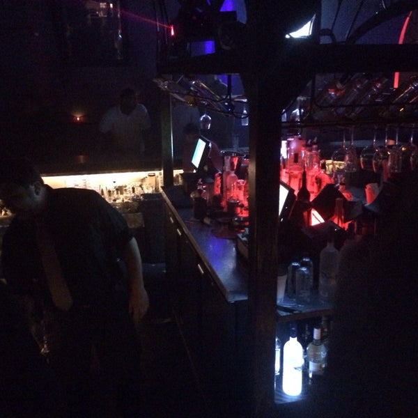 1/19/2014 tarihinde Wade W.ziyaretçi tarafından Sevilla Nightclub'de çekilen fotoğraf