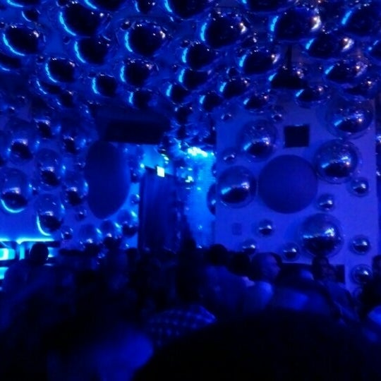 8/1/2015에 Emin İ.님이 House Nightclub에서 찍은 사진
