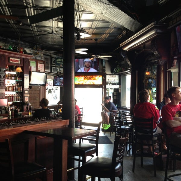 5/18/2013 tarihinde Charlie K.ziyaretçi tarafından Halligan Bar'de çekilen fotoğraf
