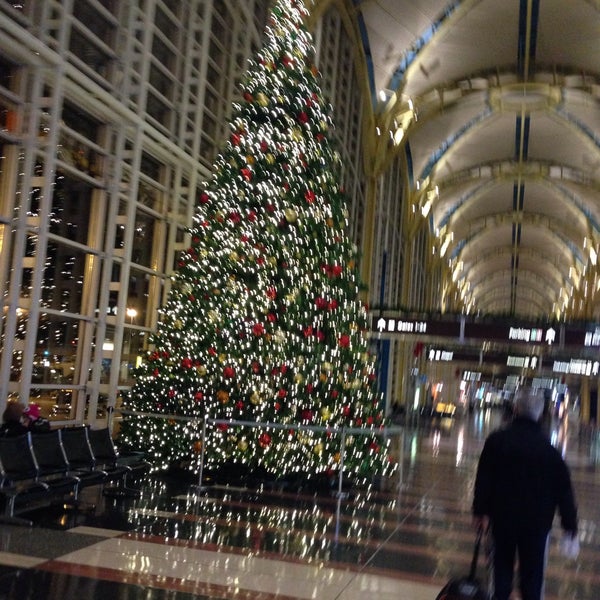 Das Foto wurde bei Ronald Reagan Washington National Airport (DCA) von Nancy G. am 12/15/2014 aufgenommen