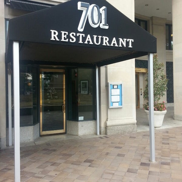 9/12/2013にIrish T.が701 Restaurantで撮った写真