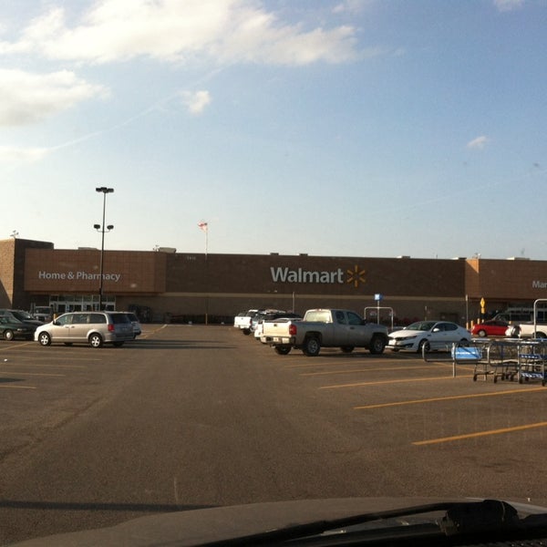 Walmart Supercenter 2 tips from 255 visitors