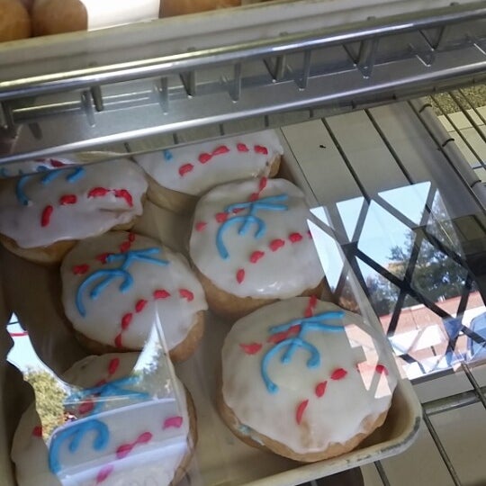 Blue Ridge Ridgewood Ridgewood Donuts and Bakery - 4318-4320 Blue Ridge Blvd