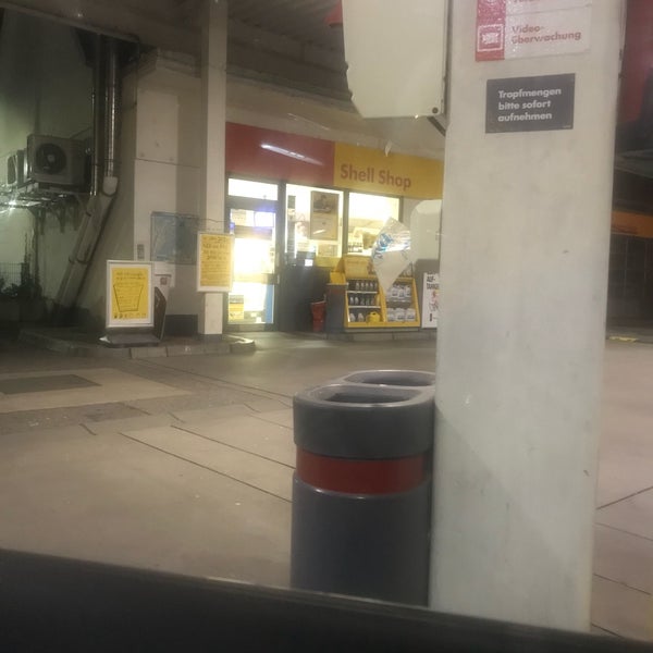 Photo prise au Shell par Anastasia E. le1/10/2018