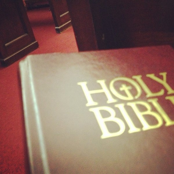 12/9/2012 tarihinde João O.ziyaretçi tarafından Madison Avenue Baptist Church'de çekilen fotoğraf