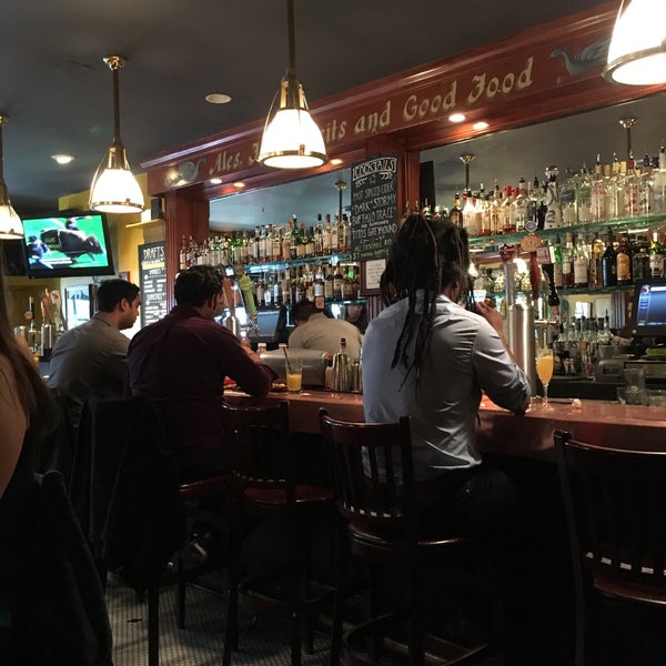 Photo taken at Phoenix Bar by João O. on 11/14/2015