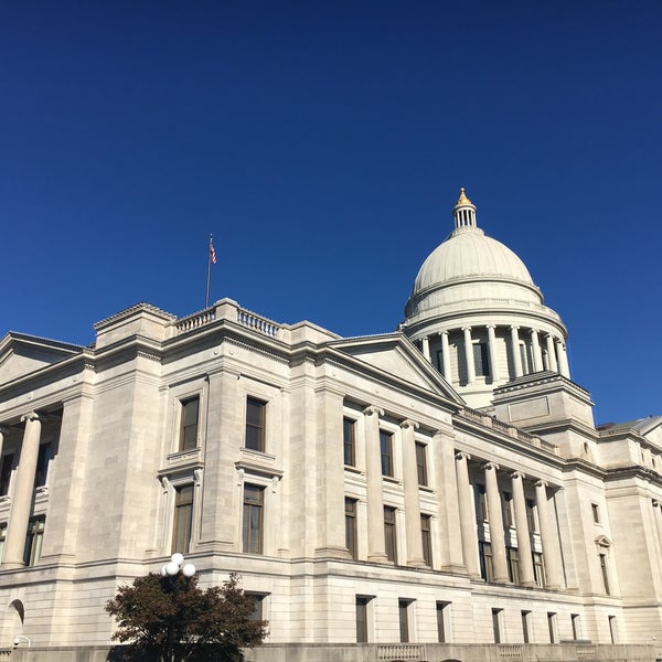Foto diambil di Arkansas State Capitol oleh Chris D. pada 10/18/2017