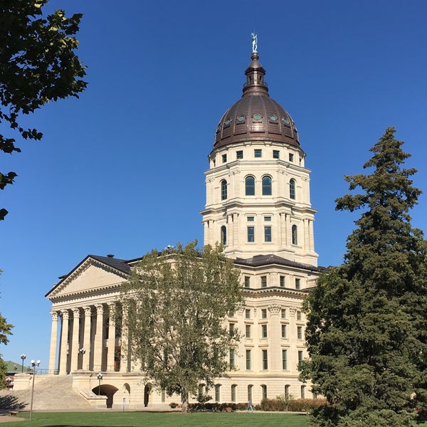 Foto tirada no(a) Kansas State Capitol por Chris D. em 10/19/2017