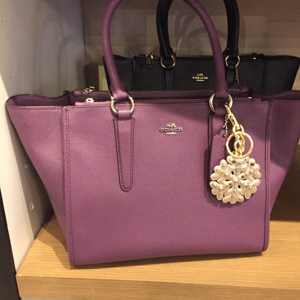 COACH Outlet 10 tips from 1123 visitors
