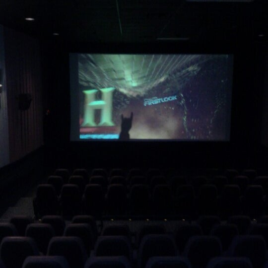 Photos at GQT Willow Knolls 14 Movie Theater