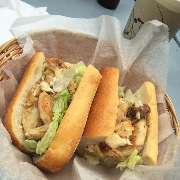 Photo prise au Campo&#39;s Philly Cheesesteaks par Cassidy W. le5/30/2016