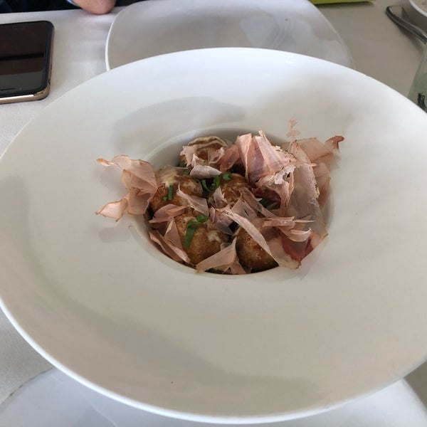 Foto scattata a MW Restaurant da Fumito O. il 2/16/2019