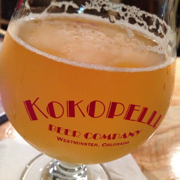 รูปภาพถ่ายที่ Kokopelli Beer Company โดย Zach M. เมื่อ 1/25/2014