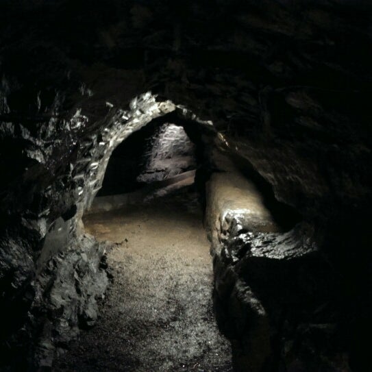 Cango caves фото. Пещеры 9. Пещеры 9. Пещера глаз дракона в крыму где находится город. Пещеры 9.
