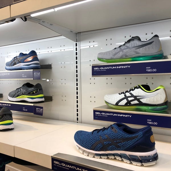ASICS Outlet - Clothing Store in Camarillo
