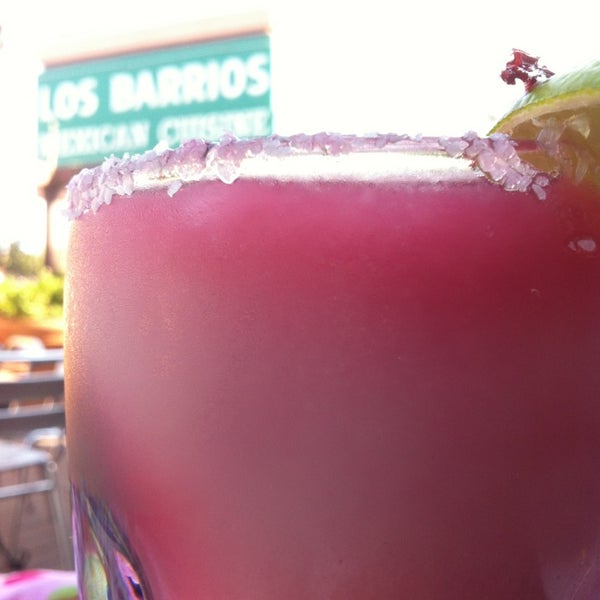 Foto diambil di Los Barrios Mexican Restaurant oleh BrianMC pada 3/17/2013