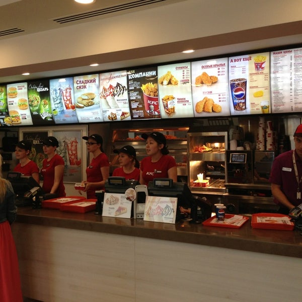 Photo taken at KFC by Andris D. on 6/18/2013