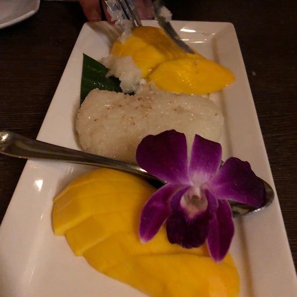 10/16/2018 tarihinde Brian C.ziyaretçi tarafından Thai Dishes'de çekilen fotoğraf