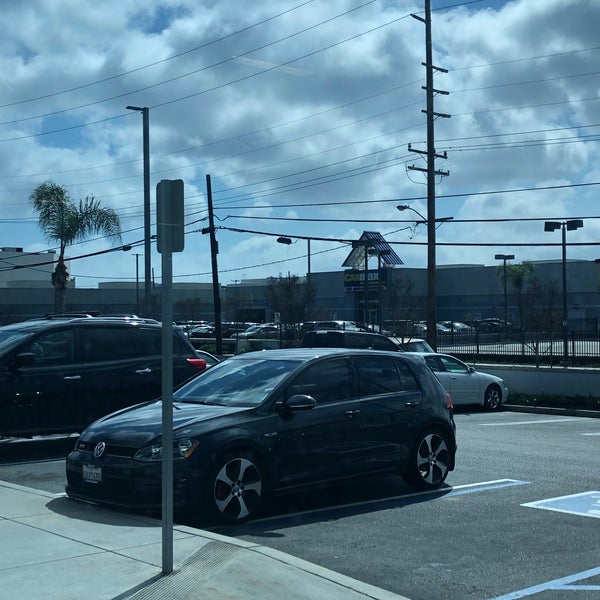 CarMax 8611 South La Cienega Boulevard