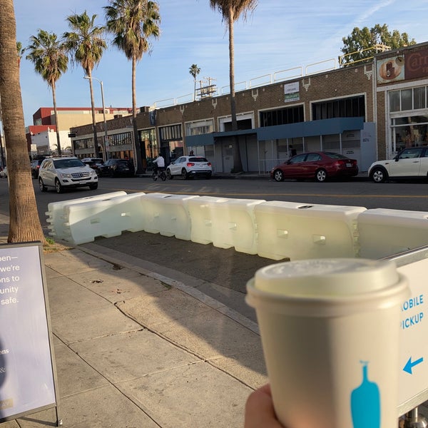 Photo taken at Blue Bottle Coffee by Brian C. on 2/17/2021