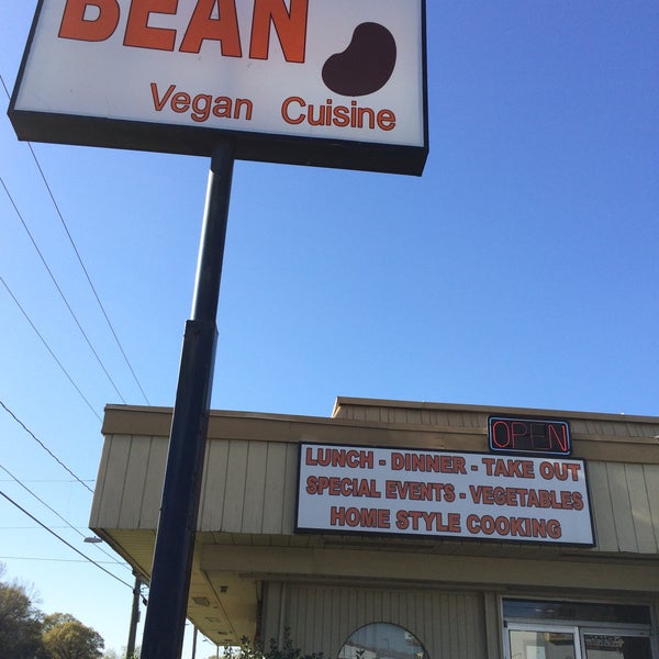 Das Foto wurde bei BEAN Vegan Cuisine von VeganPilotMarty am 3/21/2016 aufgenommen