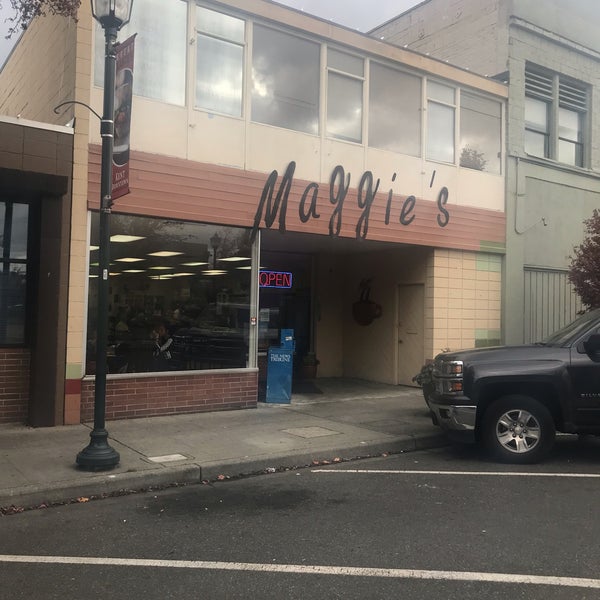 Maggie's on Meeker Coffee Shop in Kent