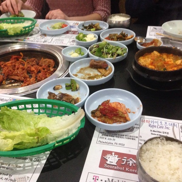 Foto scattata a Seorabol Korean Restaurant da Justin S. il 3/14/2014