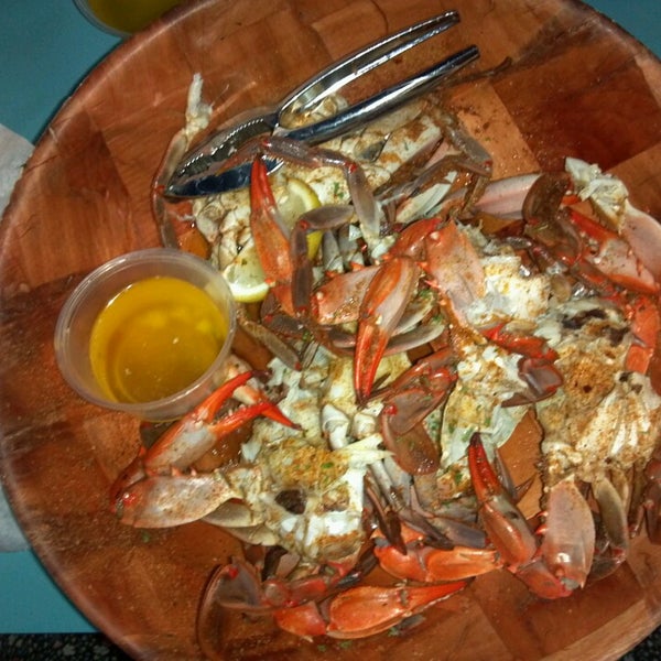 Photo taken at Blue Claw Seafood &amp; Crab Eatery by Cass L. on 9/6/2013