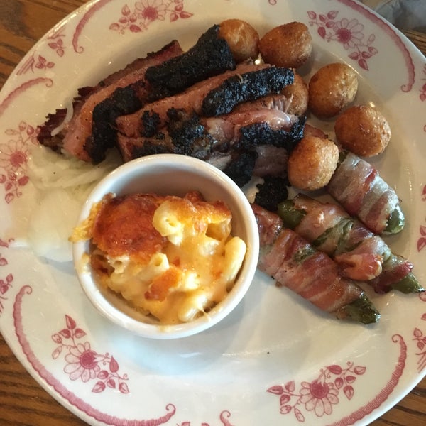 6/30/2018에 Francisco R.님이 Midwood Smokehouse에서 찍은 사진