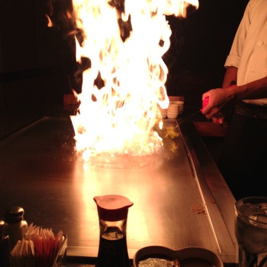 Das Foto wurde bei Japon Steak House &amp; Sushi Bar von Amy D. am 11/28/2012 aufgenommen