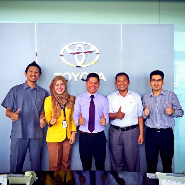 Auto2000 By Pass Padang - Dealer Mobil di Padang