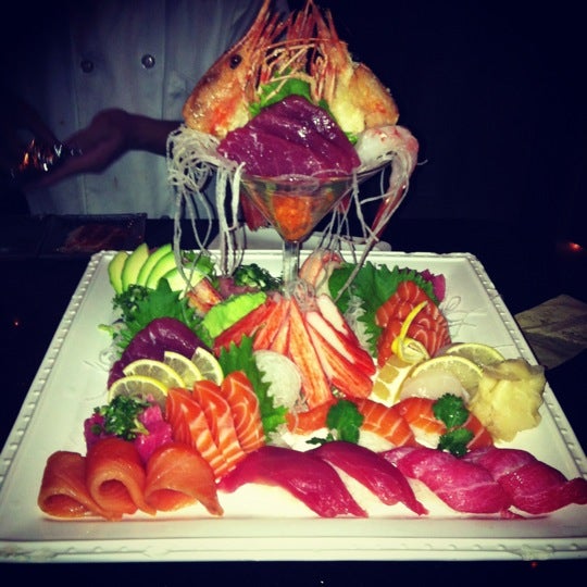 Foto tirada no(a) Gekko Sushi and Lounge por Faith B. em 11/6/2012