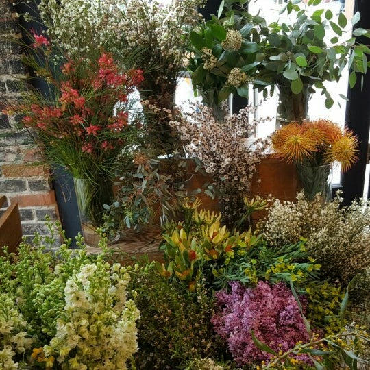 Gilly Flowers Flower Store in Los Angeles