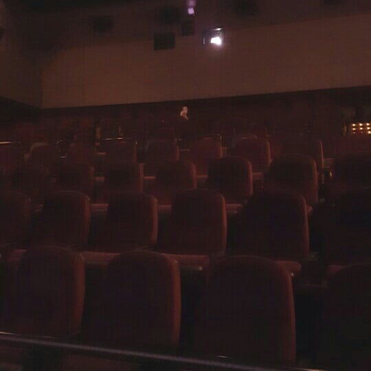 В зале кинотеатра было 15. Corona Theater.