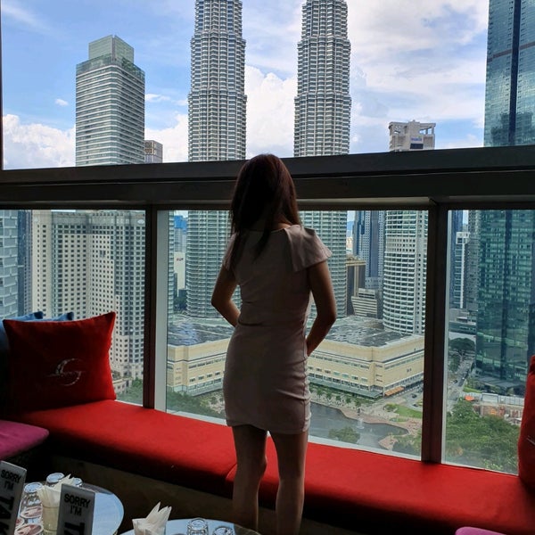 12/31/2019 tarihinde Julia K.ziyaretçi tarafından SkyBar Kuala Lumpur'de çekilen fotoğraf