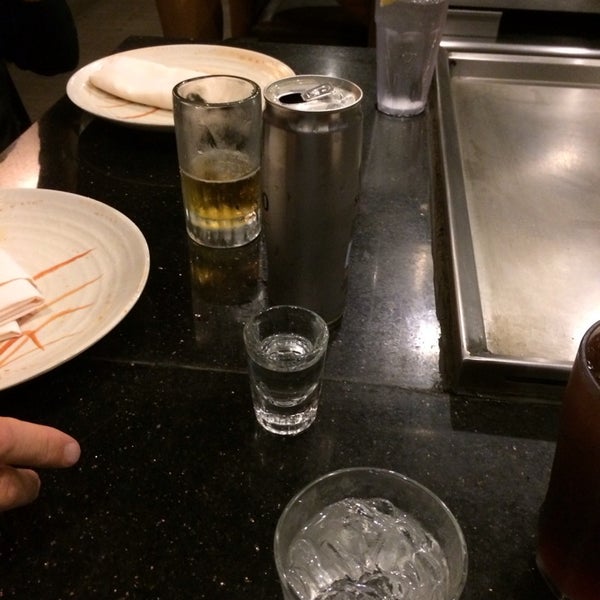 Photo taken at SAWA Hibachi Steakhouse, sushi Bar and Thai by Tommy G. on 1/31/2014