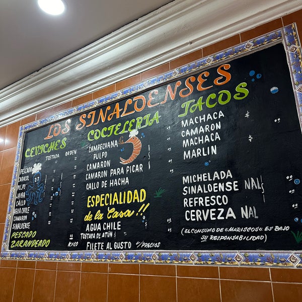 รูปภาพถ่ายที่ Tacos Y Mariscos Los Sinaloenses โดย Francisco O. เมื่อ 3/3/2024