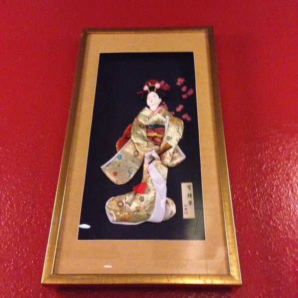 Photo taken at Sakura Teppanyaki and Sushi by Andrey K. on 12/7/2014