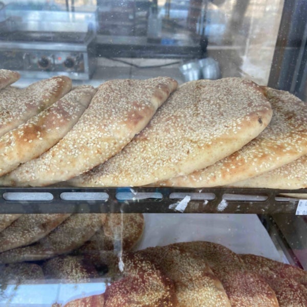 Foto tirada no(a) Bai Bakery مخبز الباي por W🇸🇦و ♒. em 6/8/2021