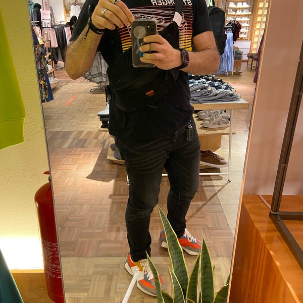 pull and bear mecca mall