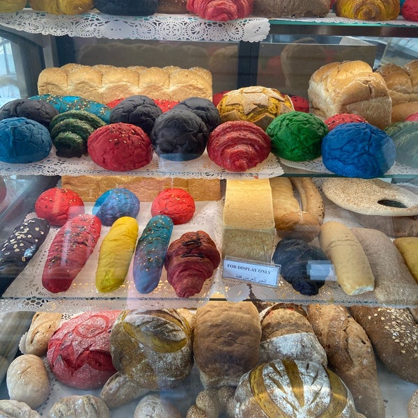 Foto scattata a Bai Bakery مخبز الباي da W🇸🇦و ♒. il 6/14/2021